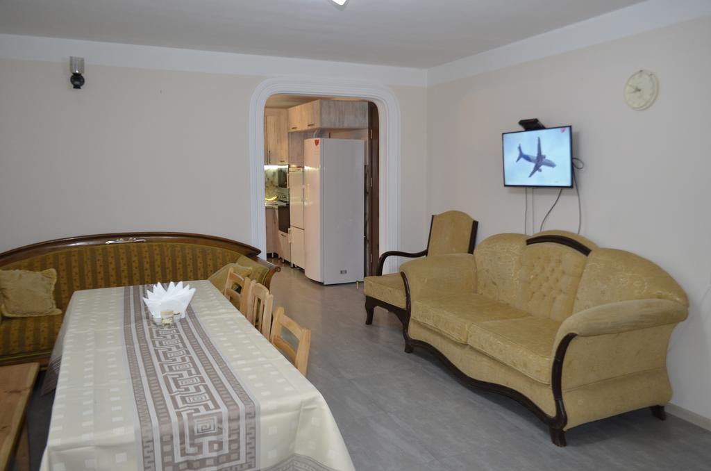 Guest House Gogia Zhabeshi Exterior photo